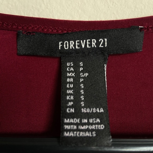 Red Wine Dress 🍷 - Picture 3 of 3